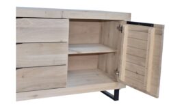 Loft kaapisto laatikoilla